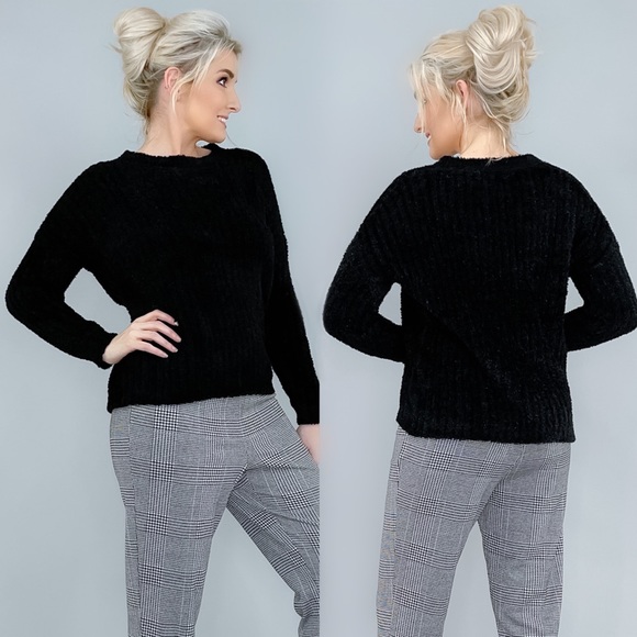 Two Piece Pants Set - Picture 2 of 16